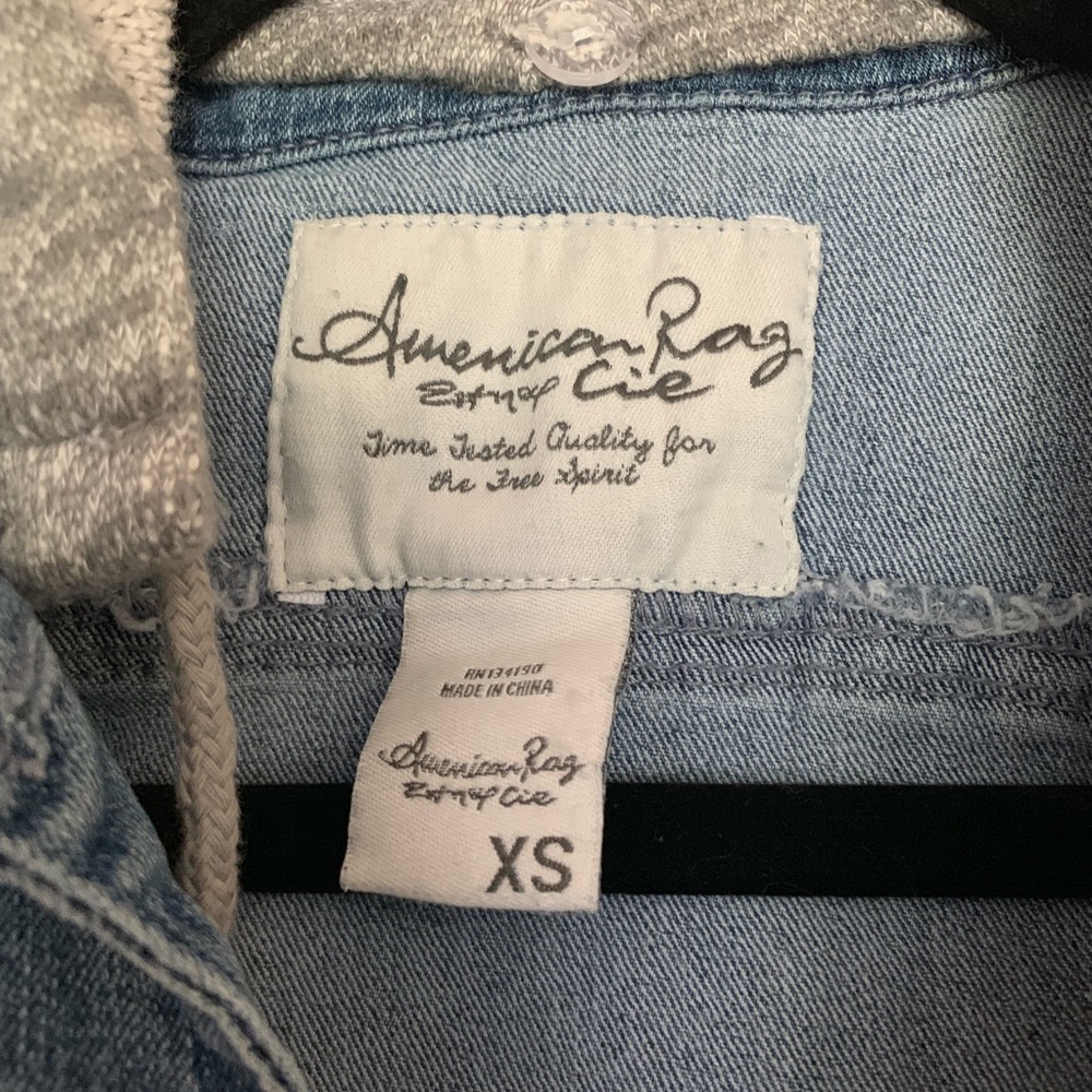 Cropped jacket! - Picture 3 of 3